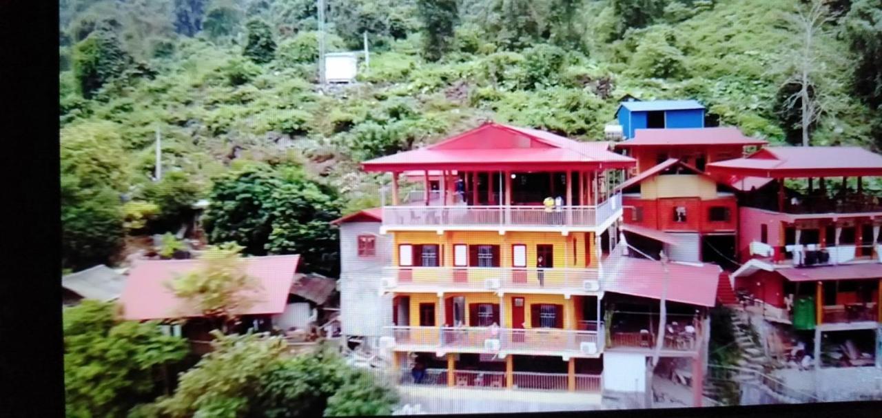Hoang Nguyen Homestay Ba Be Екстер'єр фото